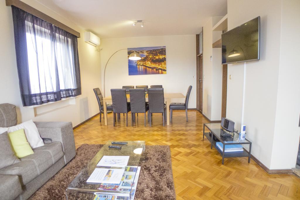 Lv Premier Apartments Clerigos- Re1 Порто Екстериор снимка